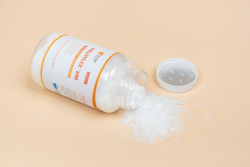 ZOVAE PCE Superplasticizer Flake 690